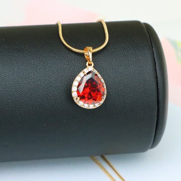 "Teardrop Red Pendant with Crystal Border in Elegant Rose Gold Setting, XPPT1618 - Picture 11 of 13
